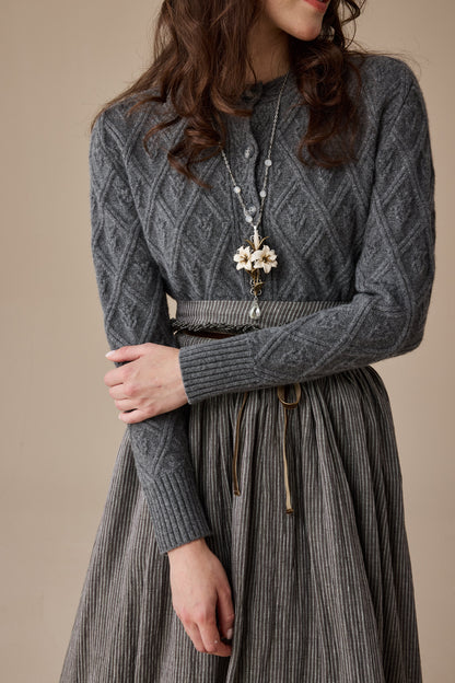 Flurry 17 | 100% Wool Sculptured Knitwear Cardigan